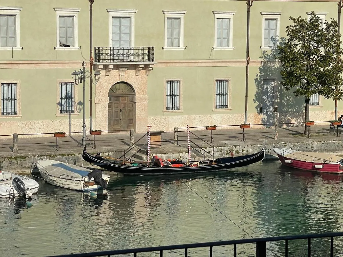 Time To Relax - La Terrazza Sul Lago Peschiera del Garda